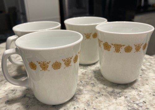 Set Lot 4 Vintage Pyrex Corning Corelle Gold Butterfly Coffee Cups Mugs