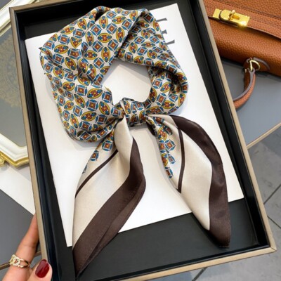 100% Mulberry Silk 27'' Scarf Women Fashion Polka Dot Kerchief Square Bandana