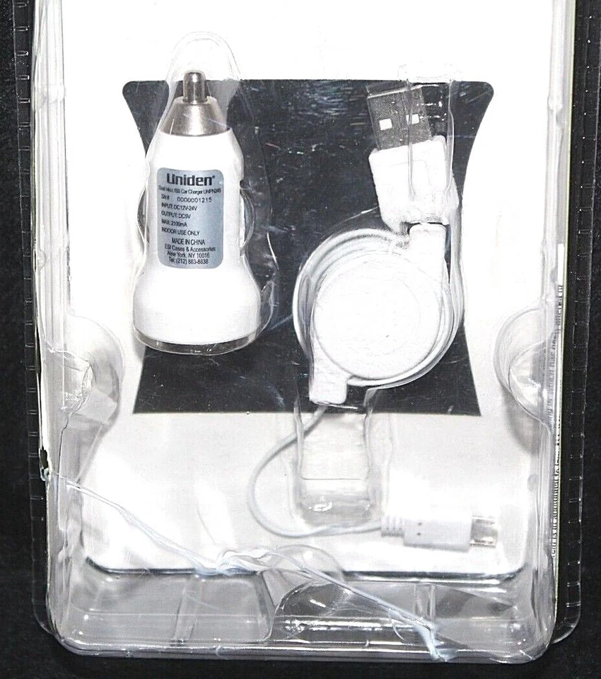Автомобильное зарядное устройство Uniden белое с двумя USB с выдвижным кабелем синхронизации и зарядки - Изображение 2 из 2