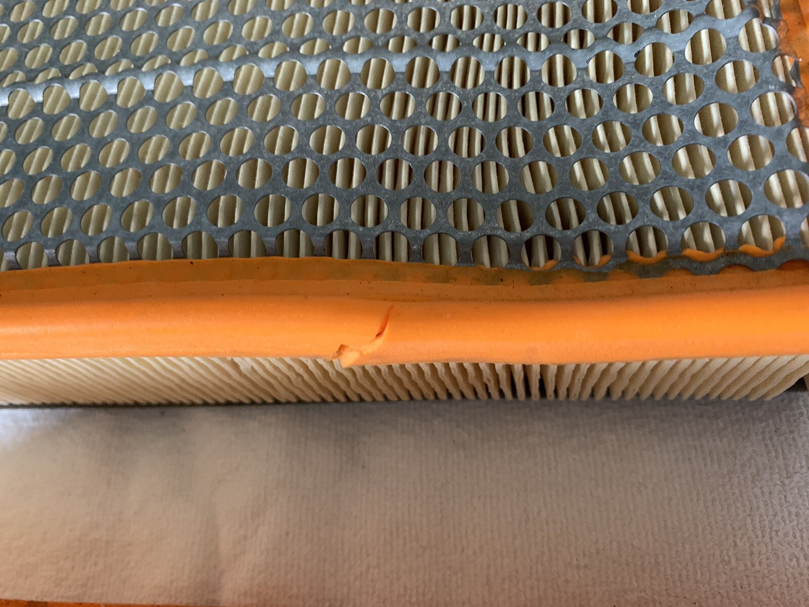 ASTON MARTIN AIR FILTER OEM：HY53－9601－AA