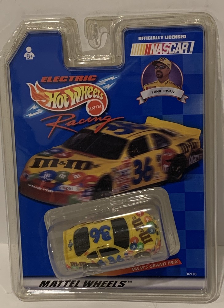 HOT WHEELS HO Electric Racing Slot Car #36 M&Ms Nascar Ernie Irvan #36930 NIB