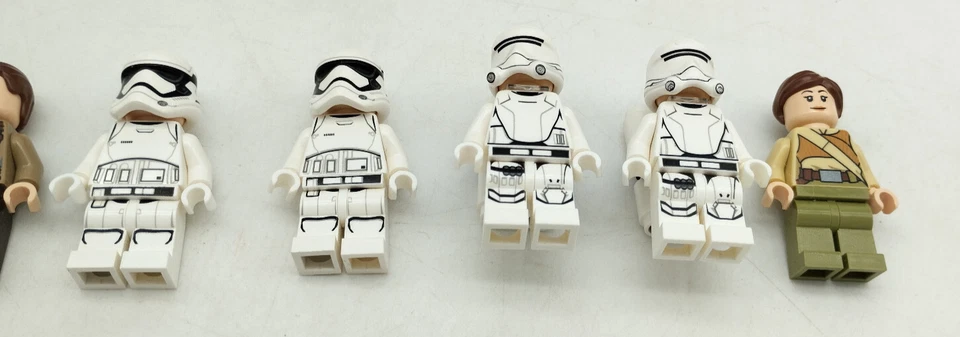 LEGO 75103 First Order Transporter Star Wars EOL Captain Phasma Figuren - Bild 4 von 4