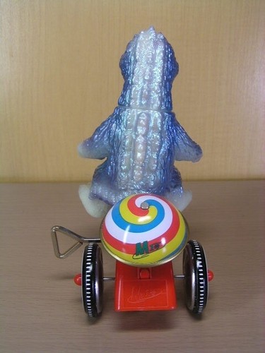 M1 Godzilla Tricycle Bullmark kaiju Soft Vinyl Figure Blue Purple Metallic Japan - Picture 5 of 9