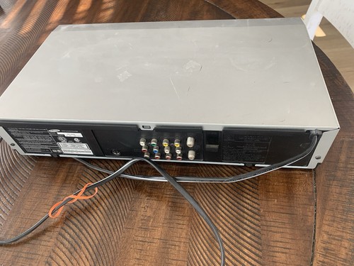 SAMSUNG DVD-V5650 DVD/VHS VCR Combo Player - Tested (No Remote) - Picture 6 of 7