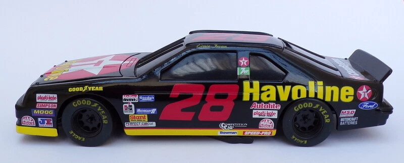Action 1/24 Scale 249401121-2 - Ford Thunderbird Stock Car Bank #28 Ernie Irvan - Imagen 3 de 4