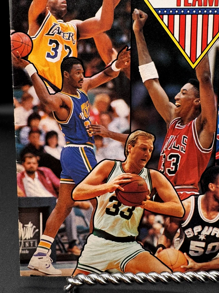Libro de póster de Dream Team olímpico de baloncesto de Estados Unidos 1992 libros para niños RARO Foto 2 de 4