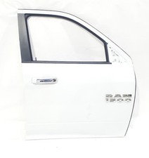 2009 2016 Dodge Ram 1500 Crew Oem Front Right Door White 2009 2016 Dodge Ram 1500 Crew Oem Front Right Door White