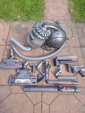 Dyson DC52 Bodenstaubsauger, Nickel/Silber, Inkl. Zubehör