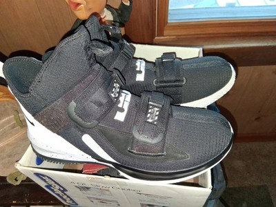 Nike LeBron Soldier 13 SFG TB Pull For Lockdown Black/White Men Sz US 12, EU 