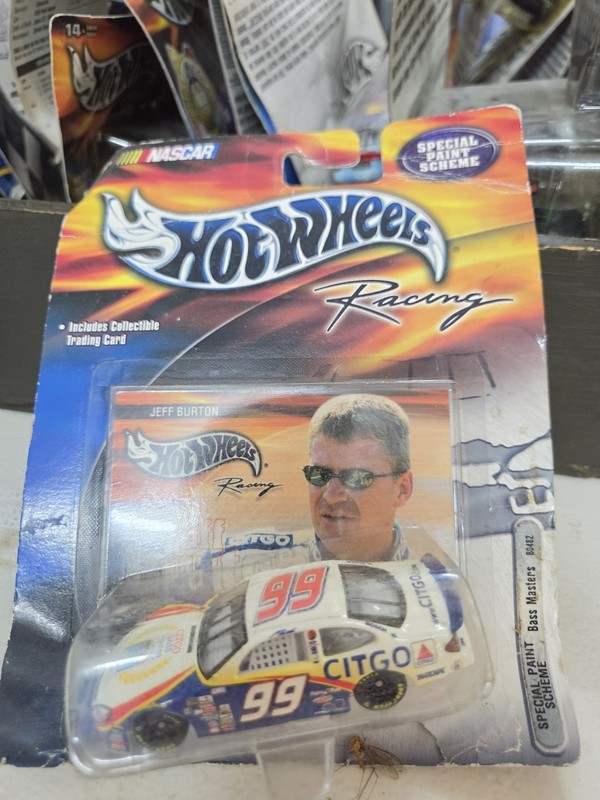 Hot Wheels Racing 1:64 NASCAR Jeff Burton #99 CITGO 1999 Ford Taurus Diecast