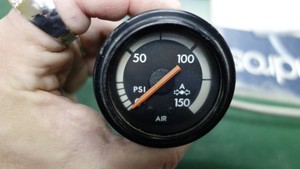 Freightliner Black Air Pressure Dash Gauge - P/N  A22-38910