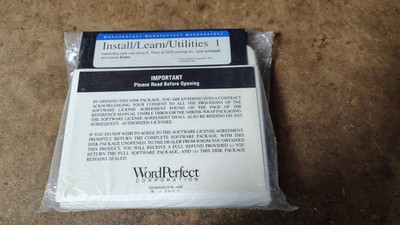 WordPerfect Complete Office Suite DOS on 12 5.25in Floppy Discs