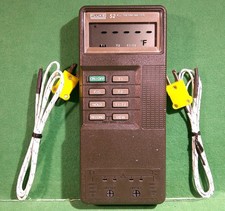 Fluke 52 K/J Dual-Input Digital Thermometer + 2 K- type Thermocouples