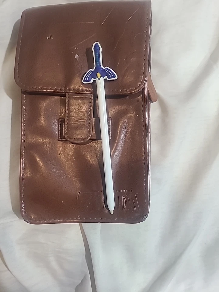 Legend of Zelda Nintendo 3DS Adventurer's Pouch Faux Leather Carrying Case - Image 3 of 3