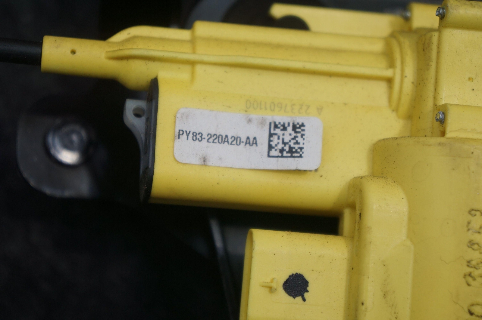 Front Right Door Cinching Motor PY83-220A20-AA Aston Martin Dbx 707 20-24 *Note