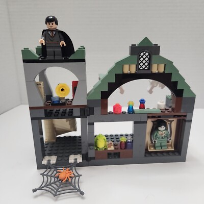 Lego 4752 Professor Lupin's Classroom HP Prisoner of Azkaban w. manual - READ