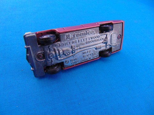 Grandpa's 1976 Tomica Tomy Cadillac Fleetwood Brougham Champagne Pocket Cars - Picture 11 of 24