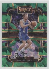 2023-24 Panini Select Concourse Green Ice Prizm Sasha Vezenkov #74 1d0x