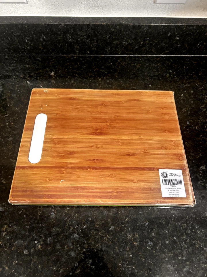 Tabla de cortar bambú Royal Prestige pequeña Foto 2 de 4
