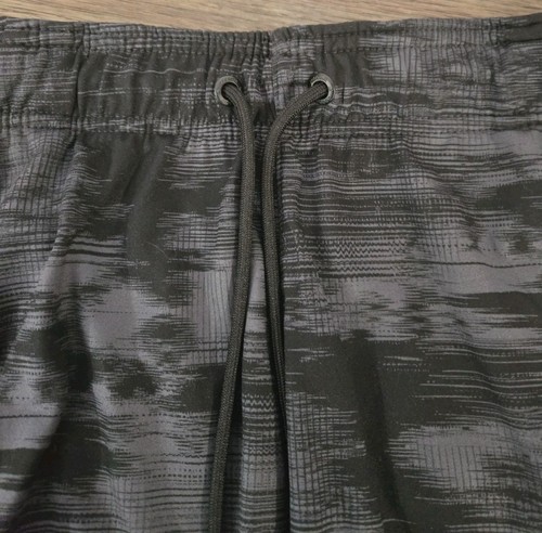 Reebok Core Short schwarz Print Herren Kordelzug Taschen Größe L - Bild 11 von 15