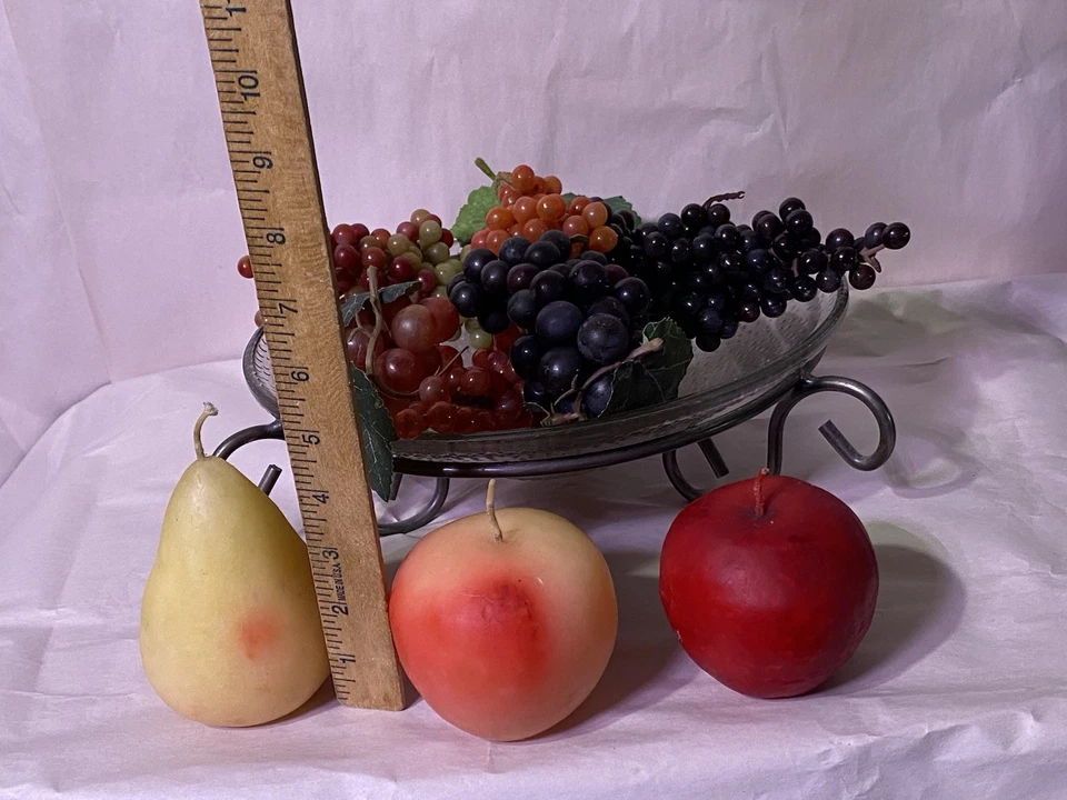 Soporte de Hierro Fruta Primitiva RARA Fruta Cera Manzana Peras Plástico Uvas Cuenco de Vidrio Foto 4 de 4
