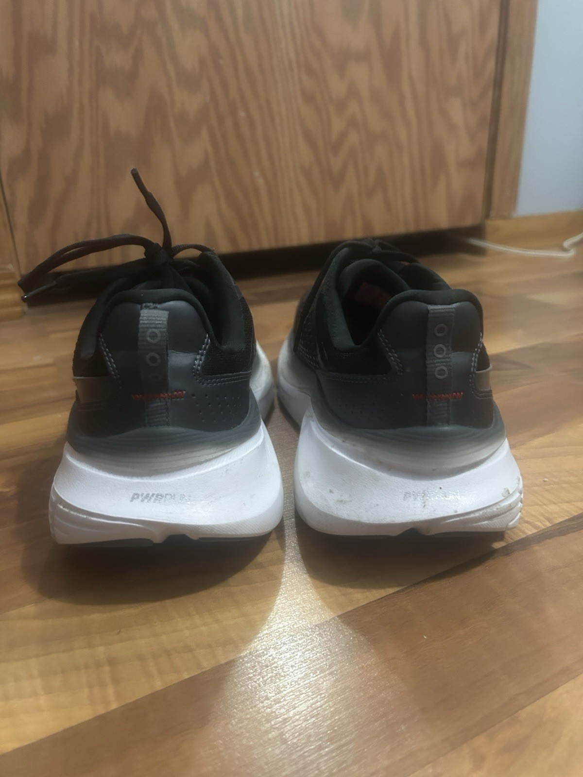 Saucony Guide 17 Men's Running Shoes Black X Wide Size 9 S20938-100 thumbnail 2