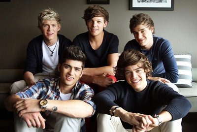 PHOTO NO 9 - ONE DIRECTION - GLOSSY FINISH - 15X10CM - NEW