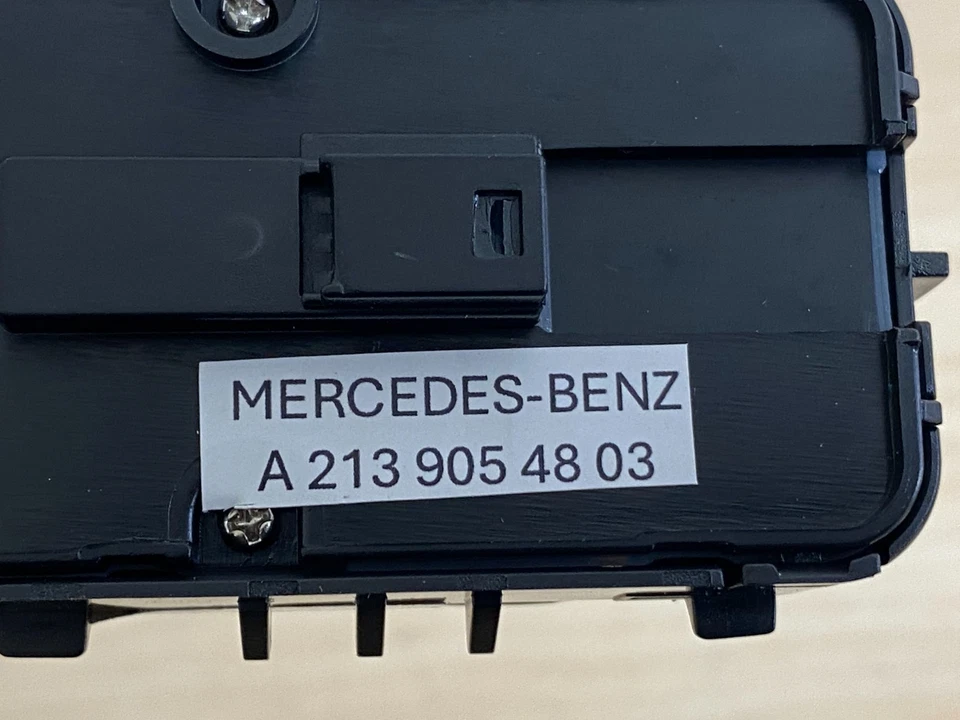 MERCEDES BENZ E CLASS W213 FOLDING FRONT DOOR WINDOW CONTROL SWITCH RIGHT SIDE - Image 4 of 4