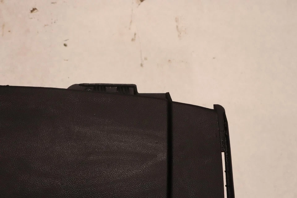 CHEVY/GMC 2015-2020 tablero suburbano guantera compartimento de almacenamiento negro OEM Foto 3 de 4