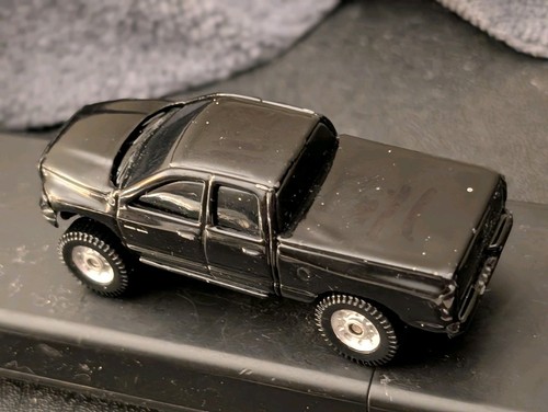 HIGH QUALITY 2002 DODGE RAM QUAD CAB 1:64 SCALE GLOSS BLACK CLR HUGE TIRES - Picture 14 of 15