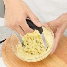 Stainless Steel Potato Masher Manual Potato Masher Crusher Kitchen Tool (1pc)