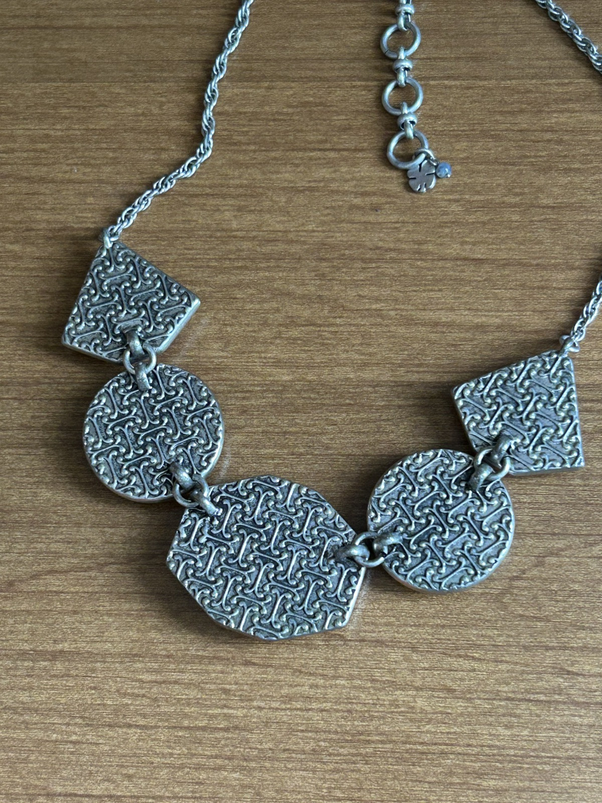 3 Necklaces - image 10
