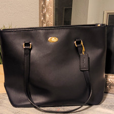 Coach Dark Navy Pebbled Zip Top Tote Shoulder Bag Gold Hardware Inner Pockets