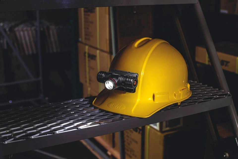 Head Torch Coast XPH30R Focusing Rechargeable Dual Power 1500lm - Image 3 of 4