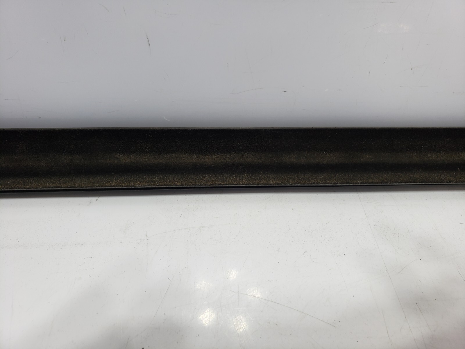 ✅ 10-14 OEM Rolls Royce Ghost RR4 Rear Right Passenger Door Molding Trim Black
