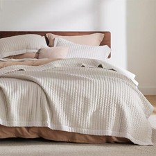 Queen Size Comforter Set Bedspread Queen Size Comforter Set - For All Seasons