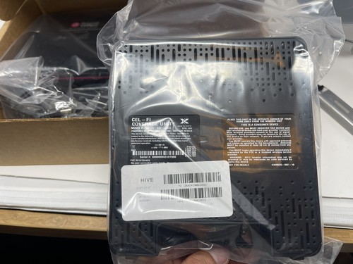 T Mobile Personal CelSpot 4G LTE Signal Booster Fenêtre Unité Cel-Fi D32 24NU - Photo 2 sur 6