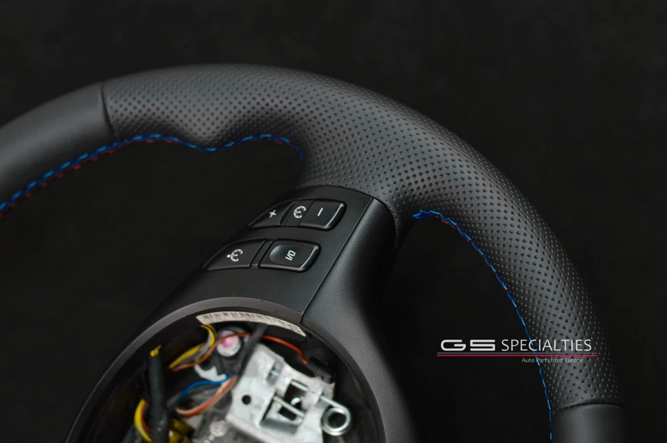 Volante BMW E39 M5 M3 M5 E46 X5 E53 E83 X3 Performance cuero perforado Foto 3 de 4