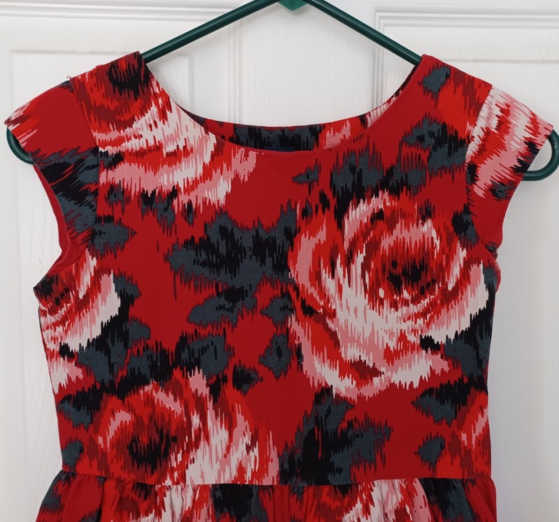 GAP Kids Red Grey Abstract Floral Print Cap Sleeve Dress, Size Large, Worn Once