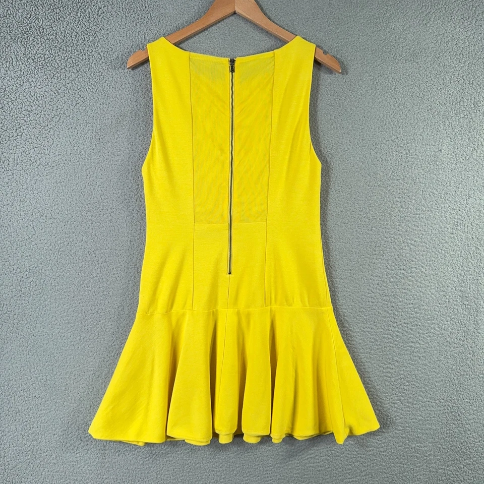 Alice Olivia Dress Womens Medium Yellow Knee Length Drop Waist Boat Neck Stretch - Image 2 of 4