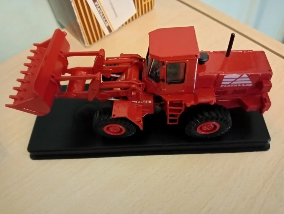 Old Cars 1:50 Vigili Del Fuoco Pala Gommata Fr20 "Bella". - Immagine 4 di 4