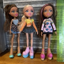 Vintage Bratz Fashion Dolls Bundle MGA Girls Playset Clothing 10" (25.5cm)