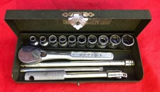 Vintage OXWALL 1/4" Drive Socket Wrench Set With Steel Case Made In Japan