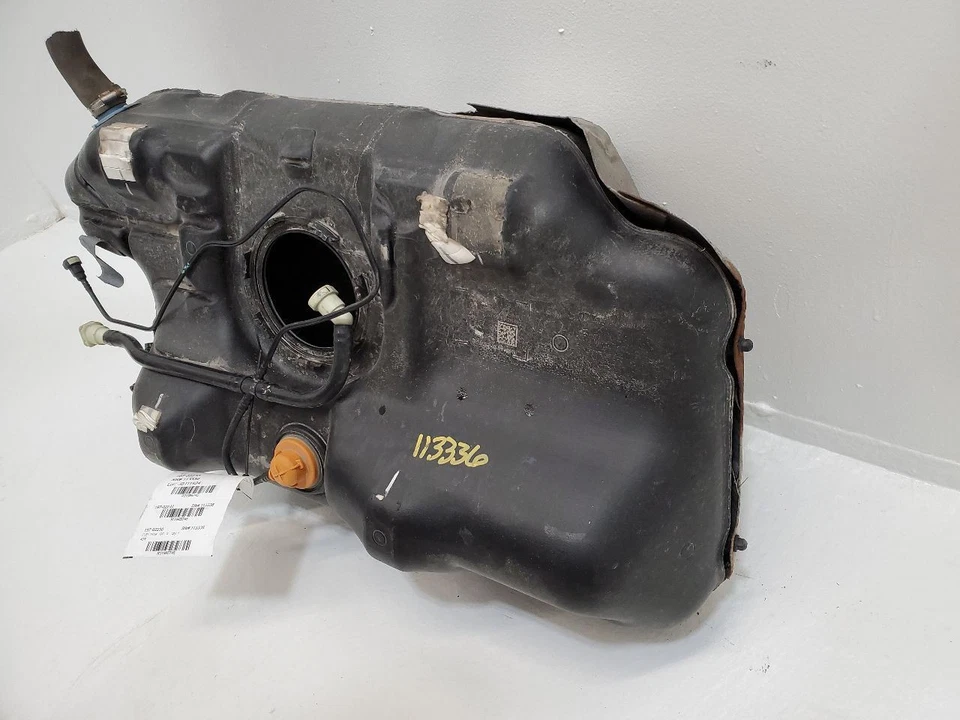 2013-2018 CHEVROLET SONIC 1.8L Fuel Tank 12 Gallon 96896416 13-18 - Imagem 4 de 4