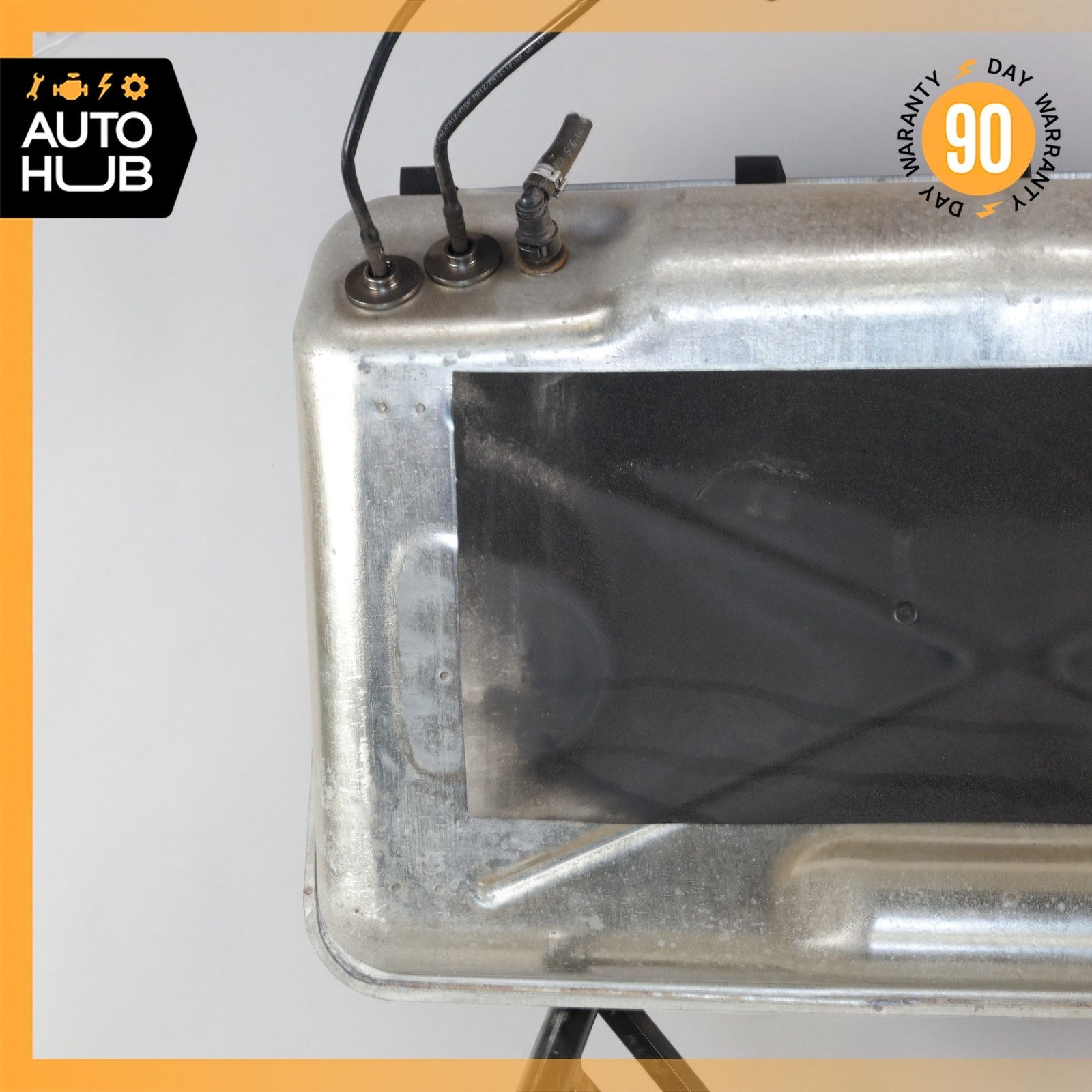05-12 Aston Martin DB9 Gas Fuel Tank Reservoir Assembly 4G439C133BC OEM 34k