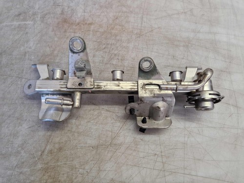 Dacia Sandero II Einspritzleiste Benzin 175201470R 0.9TCe 66kW H4B412 318903