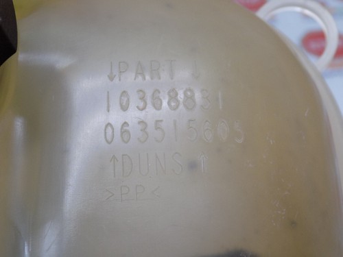 2003-2007 SATURN ION ENGINE COOLANT RESERVOIR 10368831 OEM - Picture 8 of 10