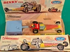 VINTAGE DINKY TOYS SPEEDWHEELS 370 DRAGSTER SET WITH BOX & DISPLAY STAND ORIG