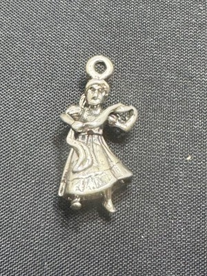 C-086 9. Tag Dame Damen tanzen 12 Tage Weihnachten Sterlingsilber Charm
