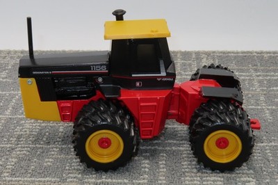 Scale Models Versatile 1156 4 Wheel Drive Tractor 1:32 READ Designation 6 No Box